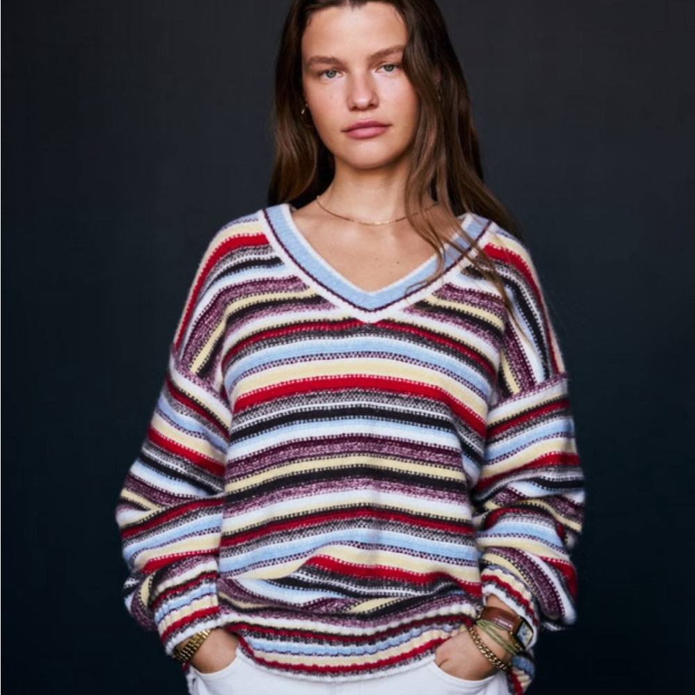 Abercrombie Dad v-neck sweater in red stripe XS